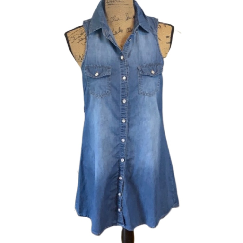 Lottie & Holly Women’s Denim Sleeveless Tunic Top